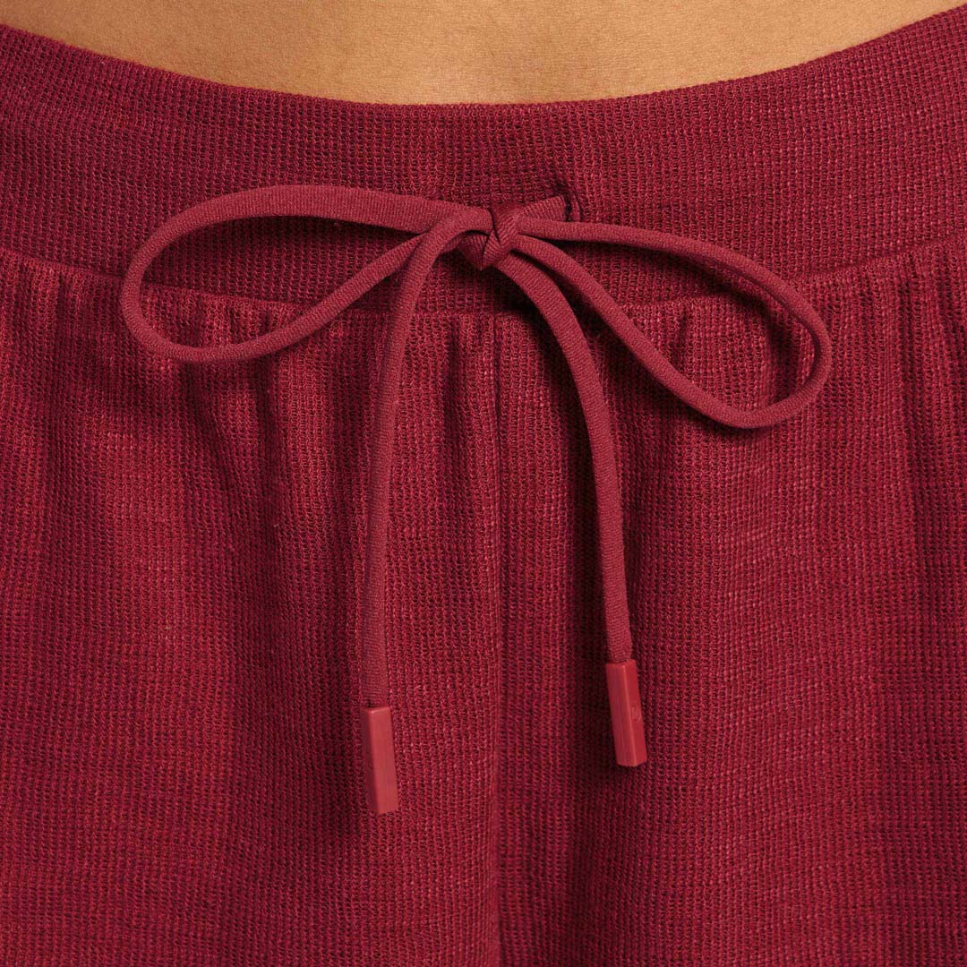 The Resort Set | Scarlet